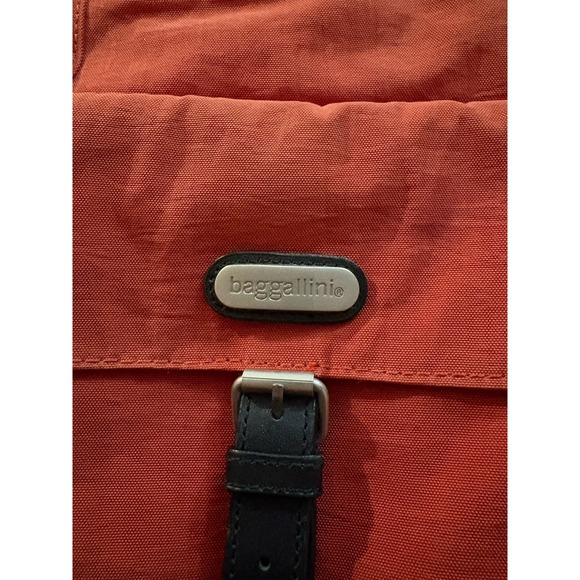 Baggallini Uptown Slim Sling Organizer Crossbody Bag Purse 9x12 - Picture 6 of 7